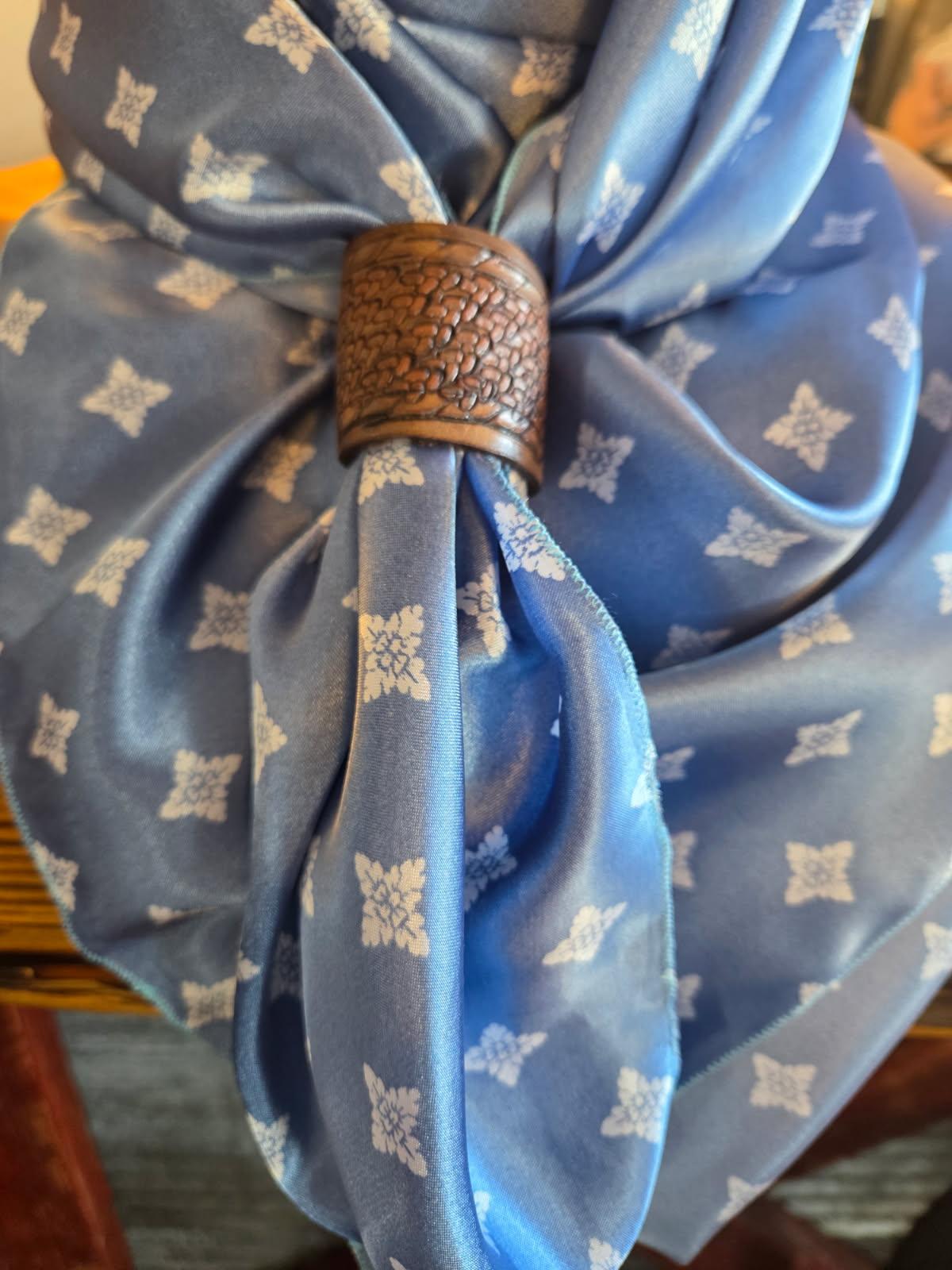Scarf Slide